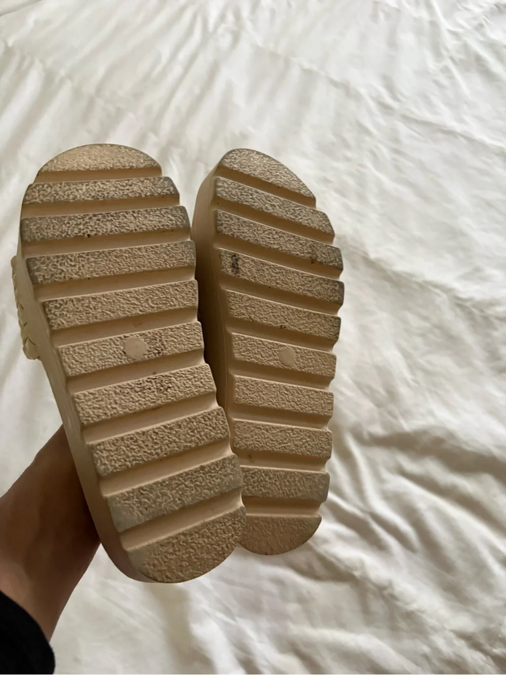 Woven Platform Slide Sandals in Cream like new